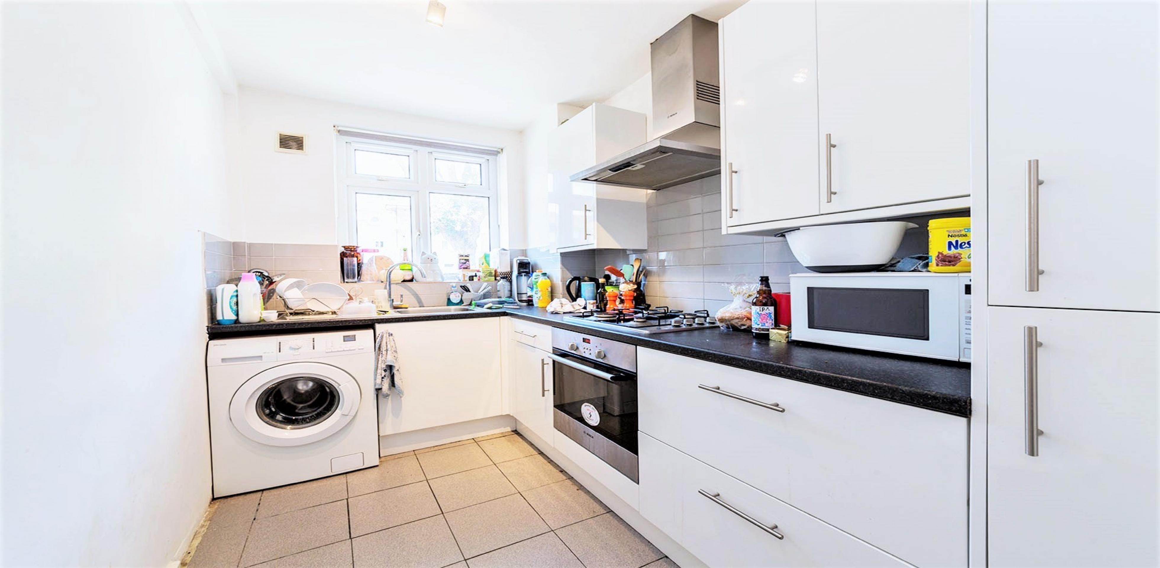 			2 Bedroom, 1 bath, 1 reception Flat			 The Avenue, KILBURN NW6